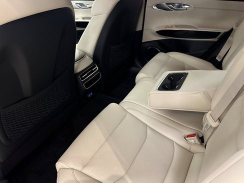 New 2026 Genesis GV70 2.5T AWD/4WD image 12