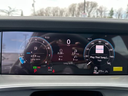 New 2026 Volkswagen Tiguan SE R-Line AWD/4WD image 8