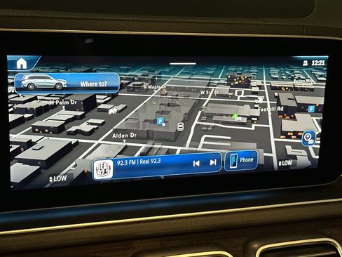 New 2026 Mercedes-Benz GLS 580 4MATIC image 19