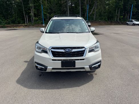 Used 2018 Subaru Forester 2.5i Touring w/ Popular Package #2 AWD/4WD image 4