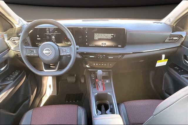 New 2026 Nissan Kicks SR w/ Cold Weather Package AWD/4WD image 5