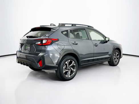 Used 2024 Subaru Crosstrek 2.0i Premium image 9