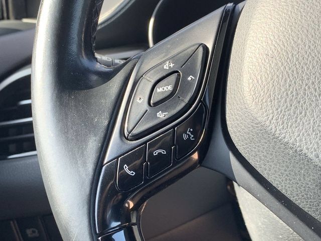 Used 2019 Toyota C-HR XLE FWD image 24