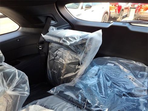 New 2025 MAZDA CX-90 Plug-In Hybrid w/ Premium Plus image 13