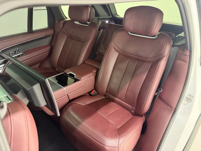 Used 2024 Land Rover Range Rover Long Wheelbase Autobiography AWD/4WD image 16