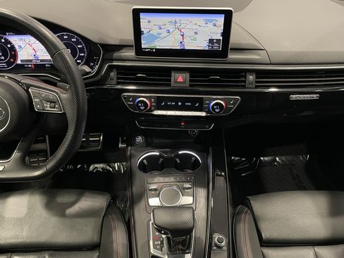 Used 2019 Audi A4 2.0T Premium Plus w/ Premium Plus Package AWD/4WD image 17