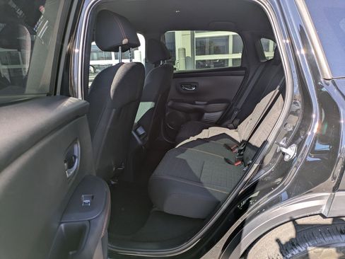 Used 2025 Honda HR-V Sport image 28
