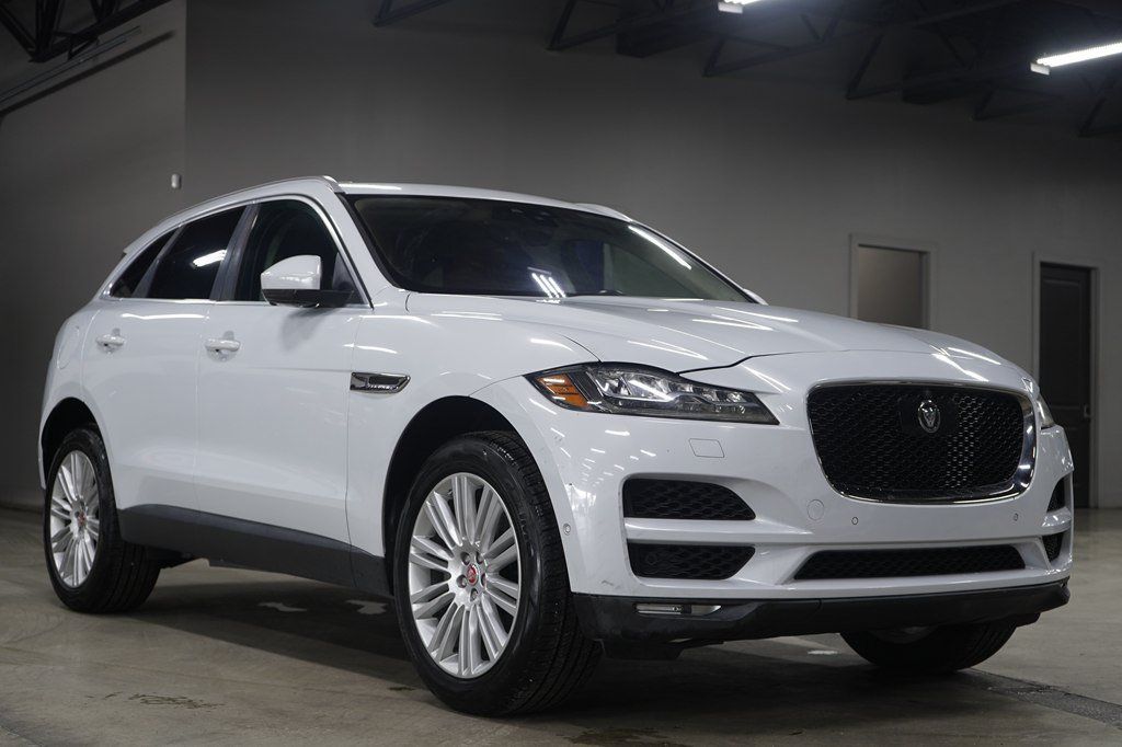 Used 2019 Jaguar F-PACE Portfolio AWD/4WD image 7