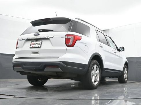Used 2019 Ford Explorer XLT w/ Equipment Group 201A FWD image 43