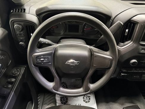 Used 2021 Chevrolet Silverado 1500 Custom Trail Boss AWD/4WD image 23