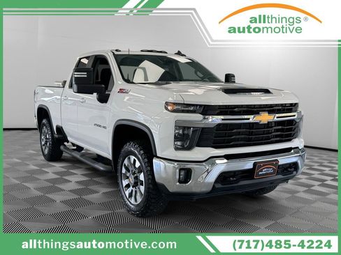 Used 2025 Chevrolet Silverado 2500 LT w/ Convenience Package image 1