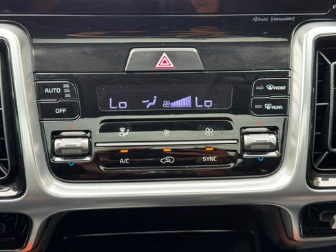 Used 2022 Kia Sorento SX FWD image 26
