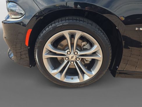 Used 2022 Dodge Charger R/T RWD image 9