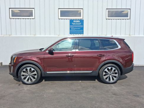 Used 2020 Kia Telluride EX w/ EX Premium Package image 2