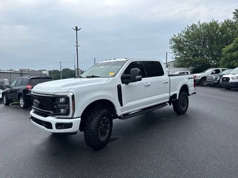 Used 2024 Ford F250 Lariat w/ Lariat Ultimate Package AWD/4WD image 3