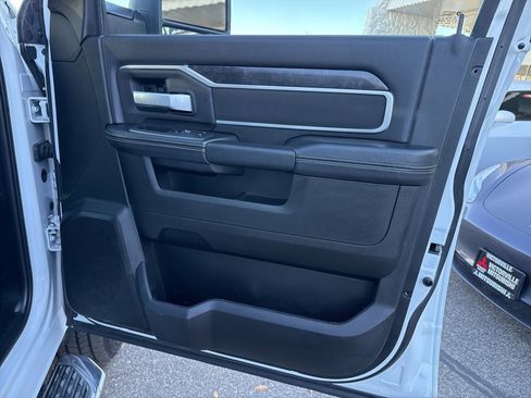 Used 2024 RAM 2500 Big Horn image 32