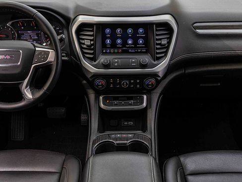 Used 2023 GMC Acadia SLT w/ LPO, Floor Liner Package image 11