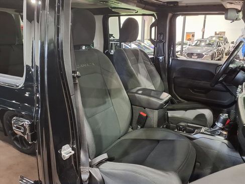 Certified 2021 Jeep Wrangler Unlimited Sahara image 19