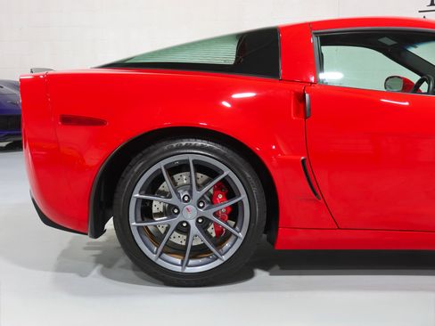 Used 2012 Chevrolet Corvette Z06 w/ 2LZ Preferred Equipment Group RWD image 43