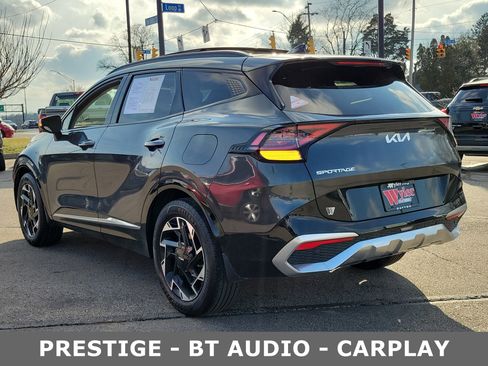 Used 2023 Kia Sportage SX image 3