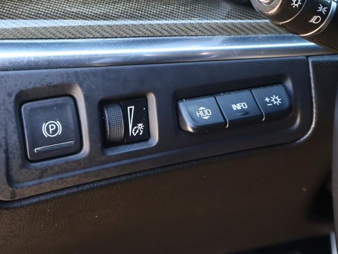 Used 2023 Cadillac XT5 Sportv w/ Platinum Package image 29