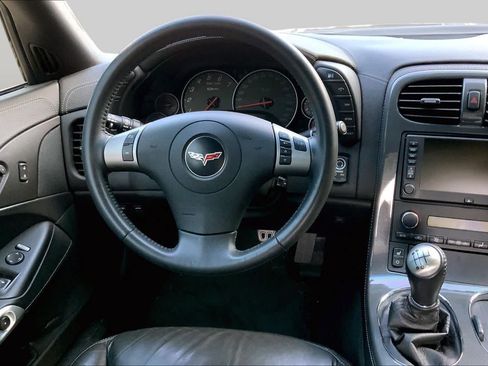 Used 2009 Chevrolet Corvette Z06 w/ Preferred Equipment Group RWD image 5