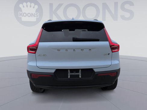 New 2026 Volvo XC40 B5 Plus w/ Protection Package Premier image 5