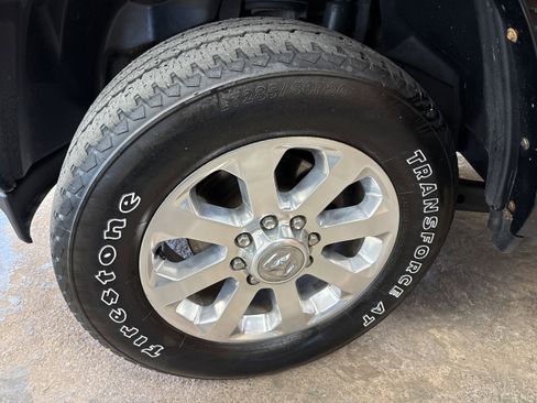 Used 2020 RAM 2500 Laramie image 10