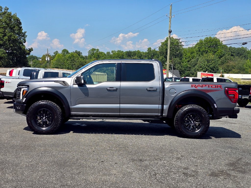 Used 2025 Ford F150 Raptor AWD/4WD image 23