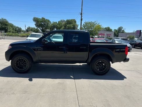 Used 2016 Nissan Frontier SV AWD/4WD image 4