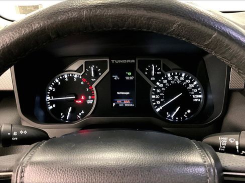 Used 2023 Toyota Tundra Limited AWD/4WD image 28