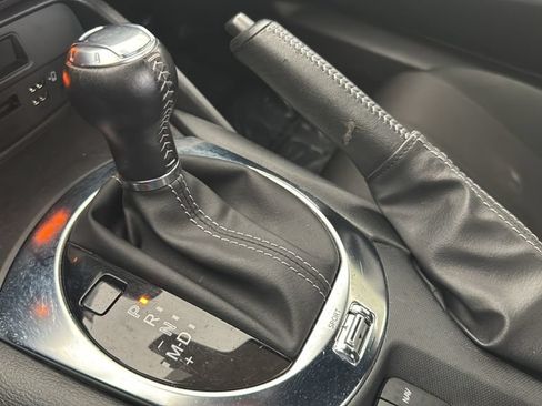 Used 2020 MAZDA MX-5 Miata Sport RWD image 18