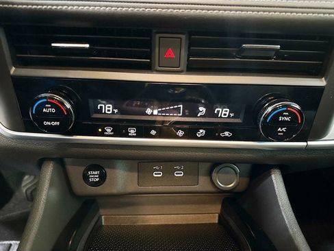 Certified 2025 Nissan Rogue SV image 14