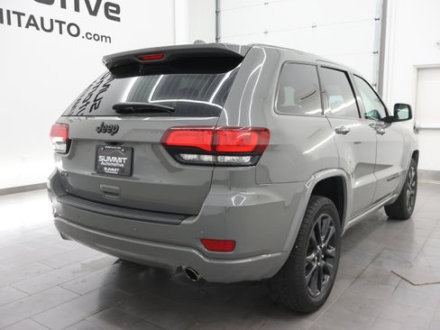 Used 2020 Jeep Grand Cherokee Altitude AWD/4WD image 4