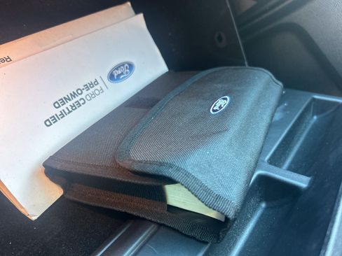 Used 2016 Ford Explorer Limited w/ Equipment Group 301A FWD image 24