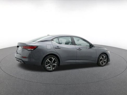 Used 2025 Nissan Sentra SV FWD image 9