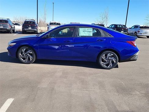 Certified 2025 Hyundai Elantra Sport image 10