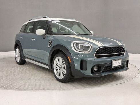 Certified 2024 MINI Cooper Countryman S w/ Premium Package FWD image 5