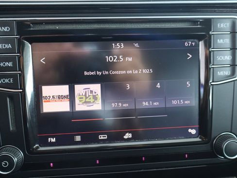 Used 2017 Volkswagen Passat 1.8T R-Line image 23