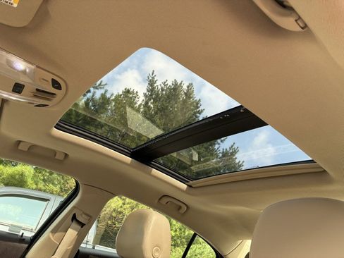 Used 2015 Buick LaCrosse Leather w/ Experience Buick Package FWD image 15