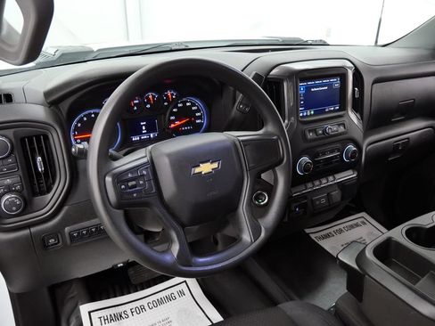 Used 2024 Chevrolet Silverado 2500 W/T AWD/4WD image 12