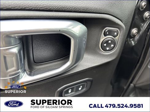 Used 2023 Jeep Wrangler Unlimited image 22