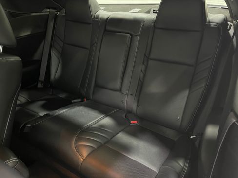Used 2022 Dodge Challenger SRT Hellcat w/ Plus Package RWD image 29