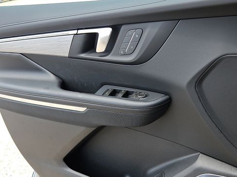New 2026 Buick Enclave Preferred w/ Power Package FWD image 14