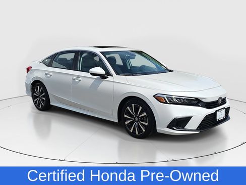 Certified 2024 Honda Civic EX image 3
