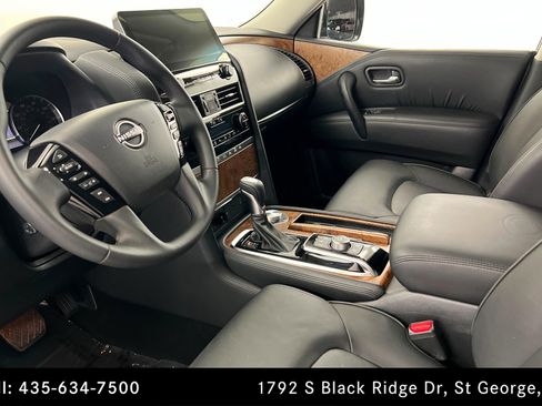 Used 2022 Nissan Armada SL w/ Captain's Chairs Package AWD/4WD image 15