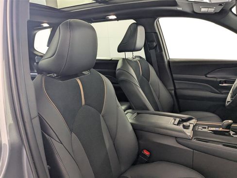 Certified 2026 Toyota Grand Highlander AWD Hybrid image 29