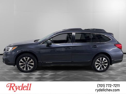 Used 2017 Subaru Outback 2.5i Limited w/ Popular Package #5 AWD/4WD image 2