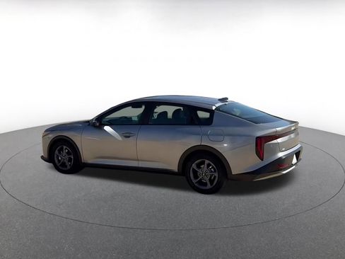 Used 2025 Kia K4 LXS image 10