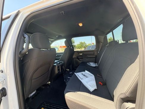 New 2026 RAM 1500 Express AWD/4WD image 29